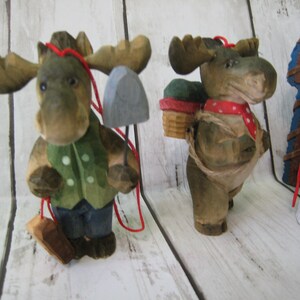 Vintage carved Wood Moose family ornaments Christmas moose family Moose frame image 10