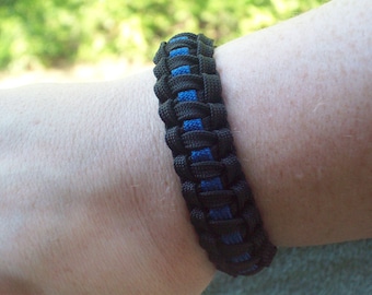 law enforcement thin blue line paracord bracelet