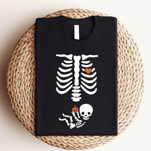 Koszula ciążowa Skeleton Halloween, zabawna koszulka z ogłoszeniem ciąży, koszulka z prezentem dla kobiet w ciąży, koszulka dla nowej mamy na jesień, przyszła mama dla mamy