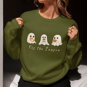 Sudadera con capucha de fantasma para Halloween, regalo para amantes del café, divertida camiseta de Halloween, camiseta de temporada, camiseta de colores cómodos, sudadera con cuello redondo