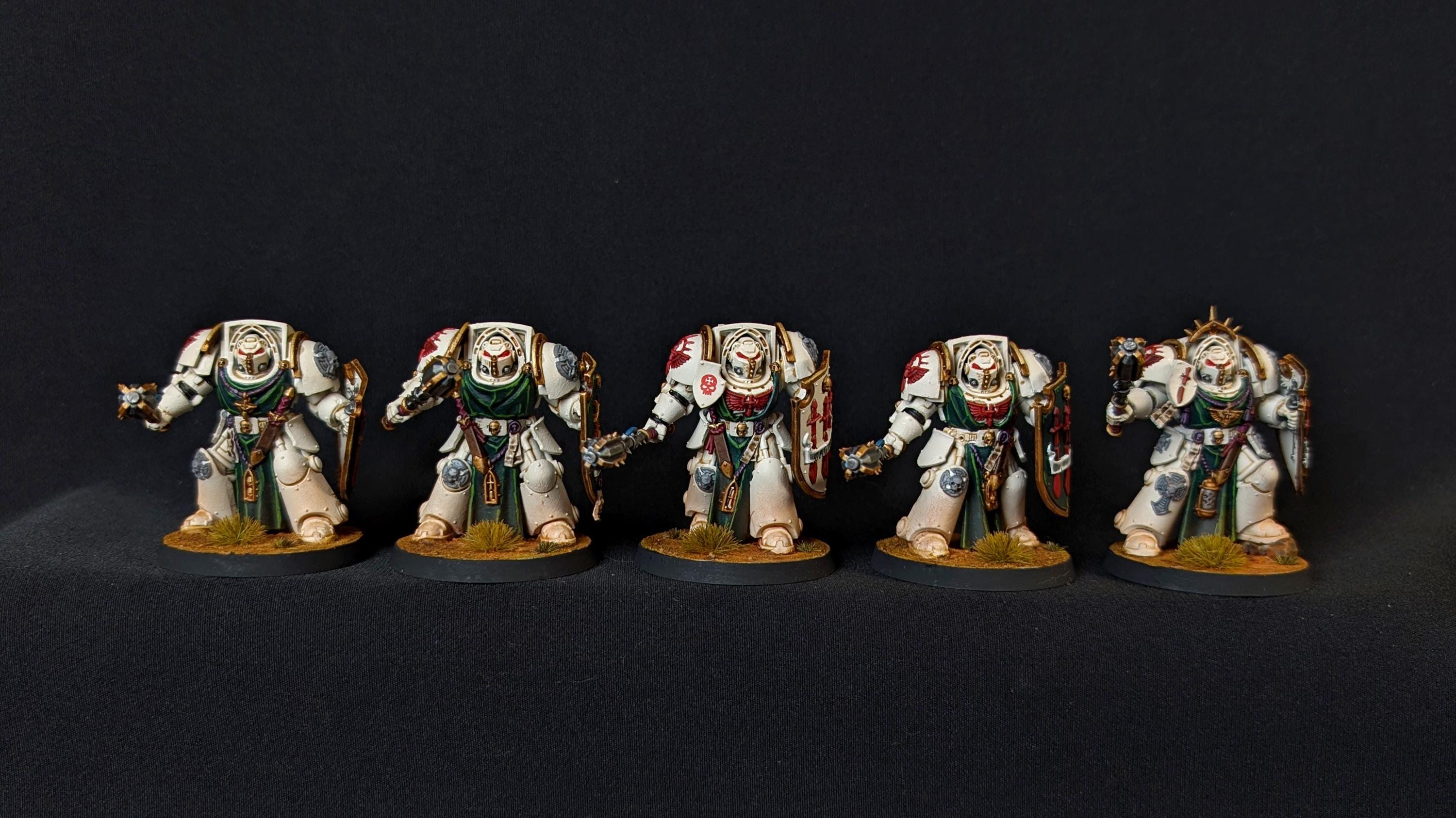 ウォーハンマー 40k ペイントされたダークエンジェル デスウィング