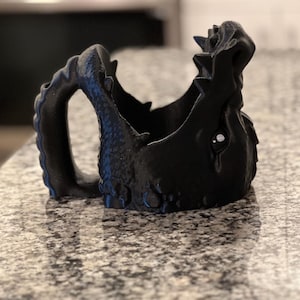 Dragon Ice Cream Holder image 6