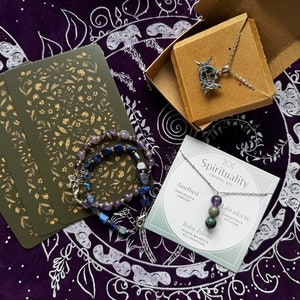 Witchy cadeauset sieraden ketting Lilith sigil hanger sterlingzilver 925 edelsteen armband ruwe steen tarot orakelkaart triple moon hecata
