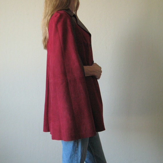 1970s red suede and leather cape - image 5