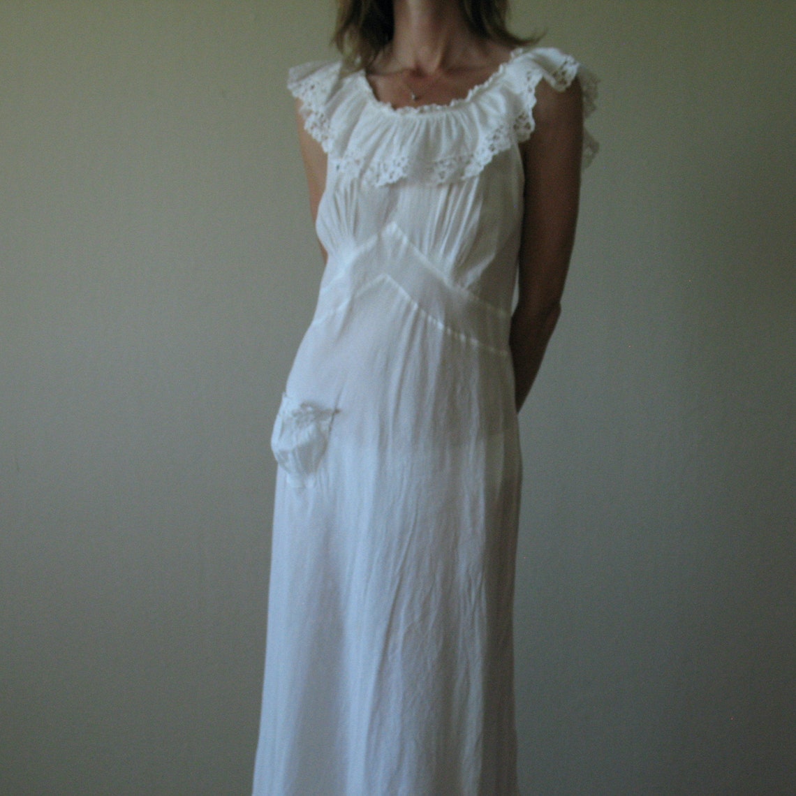 Antike weiße Baumwolle häkeln Spitze Rüschen Hals Maxi-Kleid | Etsy