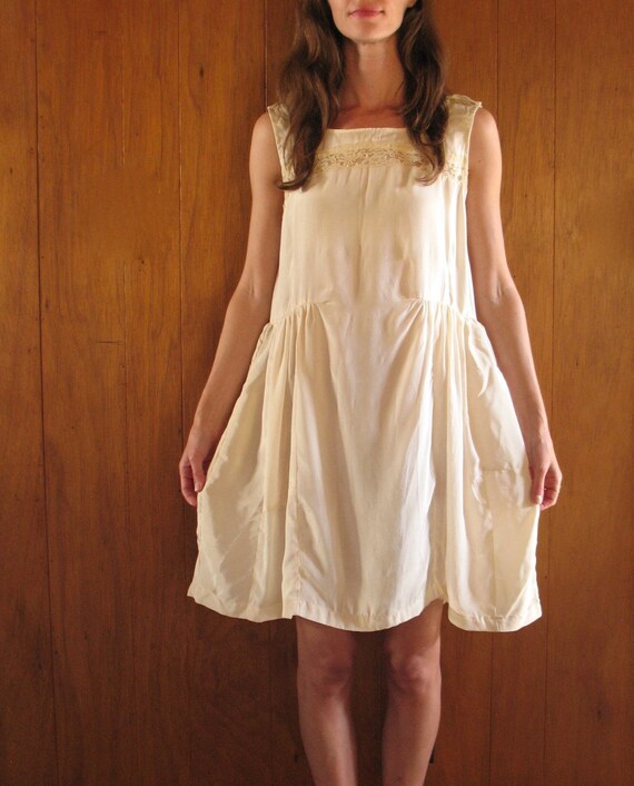 1920s champagne SILK & LACE dress