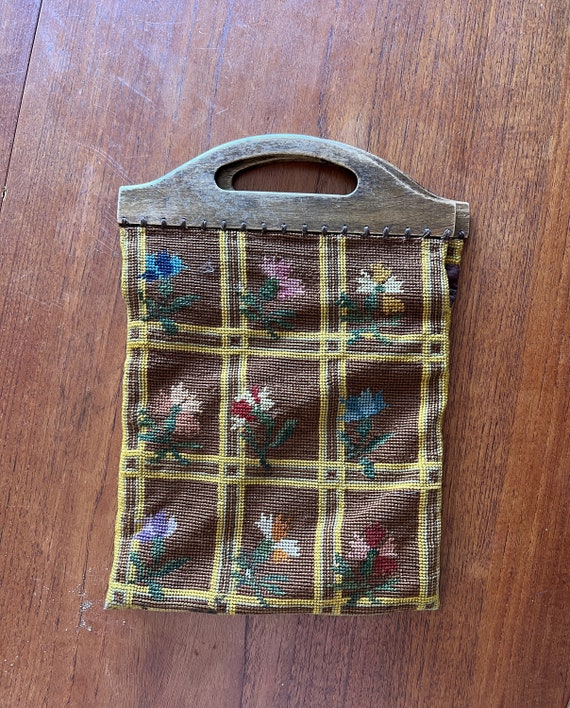1940s floral cross stitch purse - image 3