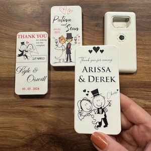 Recuerdos de boda para invitados al por mayor, abrebotellas con temática de dibujos animados e imán, regalo para invitados, souvenirs de boda, detalles de boda