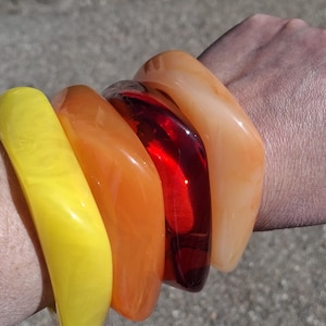 Rigid bangle bracelet cuff in vintage style acrylic resin, boho birthday gift mother&#39;s day Christmas