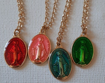 gold chain necklace in stainless steel 316 and enamelled Madonna pendant in gold-plated brass