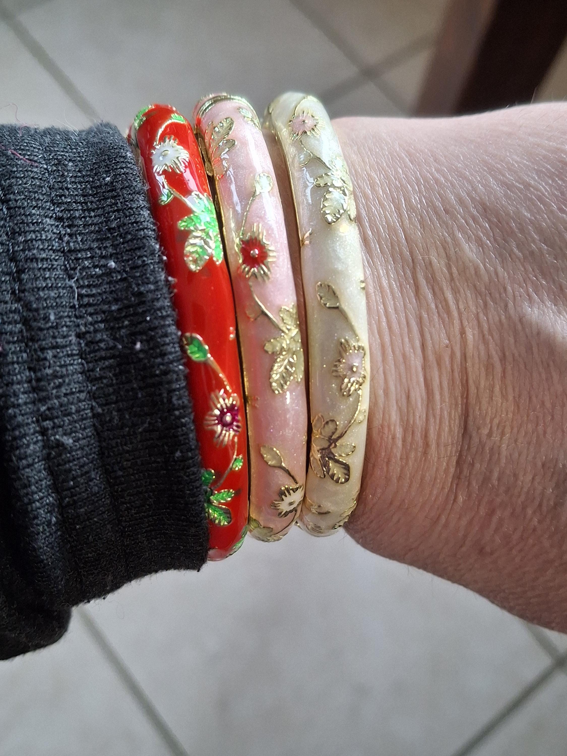 Vintage-Armreif mit Feder und buntem Emaille und kleinem Blumenmuster, Geburtstagsgeschenk, Weihnachtsfeier