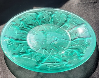 R Lalique glass plate green, raised naked figures