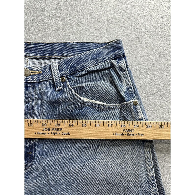 Wrangler Jeans Mens 32x28 Blue Regular Fit Straight Leg Faded Distressed 96501DS image 6