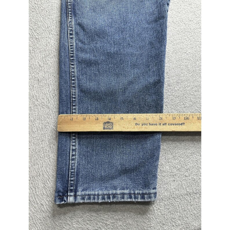 Jeans Wrangler vintage para hombre, talla 39x27.5, denim azul, tiro alto, desgastados, rotos, auténticos. imagen 13