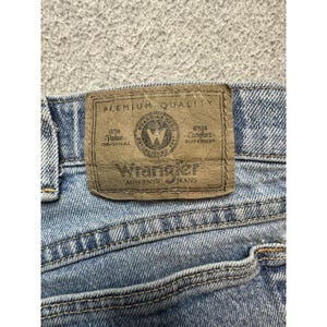 Wrangler Jeans Mens 36x30 (36x29) Light Wash Comfort Fit Stretch Denim Relaxed image 15