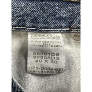 Wrangler Jeans Mens 40x30 Relaxed Fit Straight Leg YKK Zip Vintage Style Denim P image 2