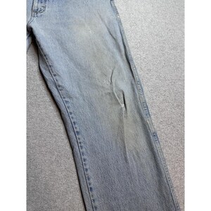 VTG Wrangler Jeans Mens 33x31 Light Wash Blue Straight Distressed Denim USA 90s image 4