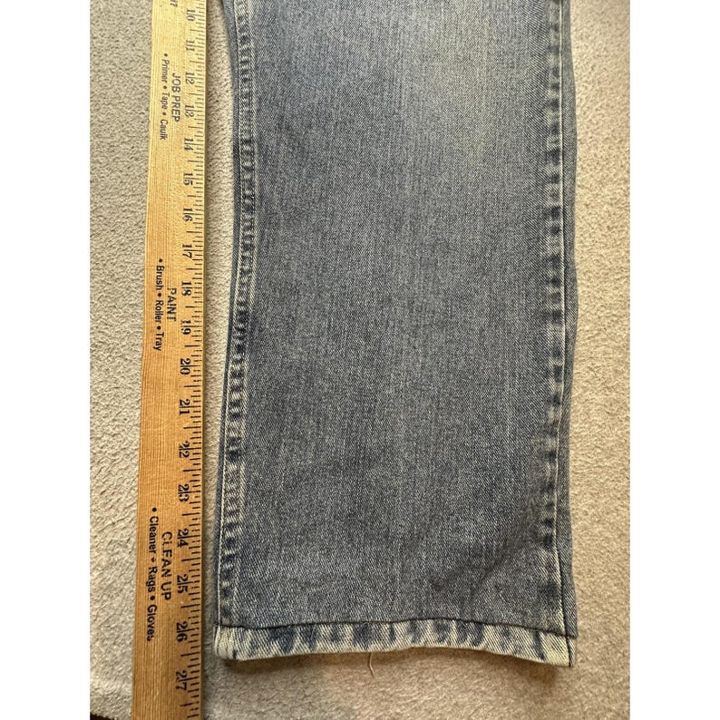 Wrangler Jeans Mens 38x34 (38x27) Blue Medium Wash Denim Relaxed Fit Straight image 3