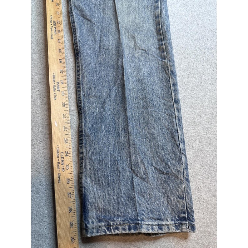 Wrangler Relaxed Fit Jeans Mens 33x30 (34x30) Medium Wash Blue Denim 97601VR image 13