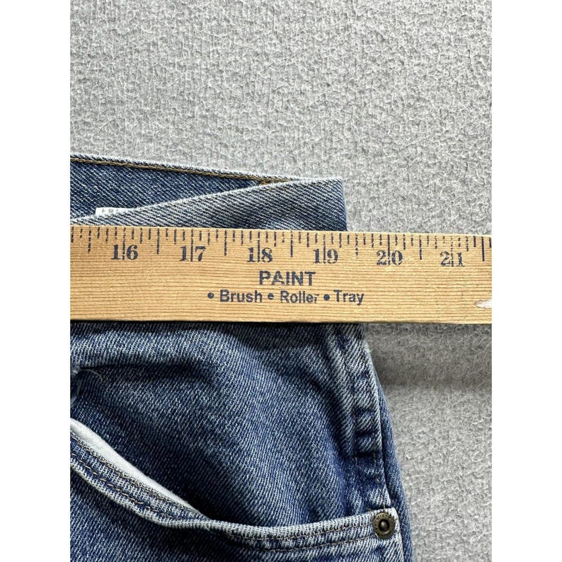 Wrangler Jeans Mens 40x30 Relaxed Fit Straight Leg YKK Zip Vintage Style Denim P image 8