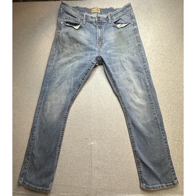 VTG Wrangler 20X Jeans Mens Blue 35x30 Wash Straight Leg Western Denim Casual image 2