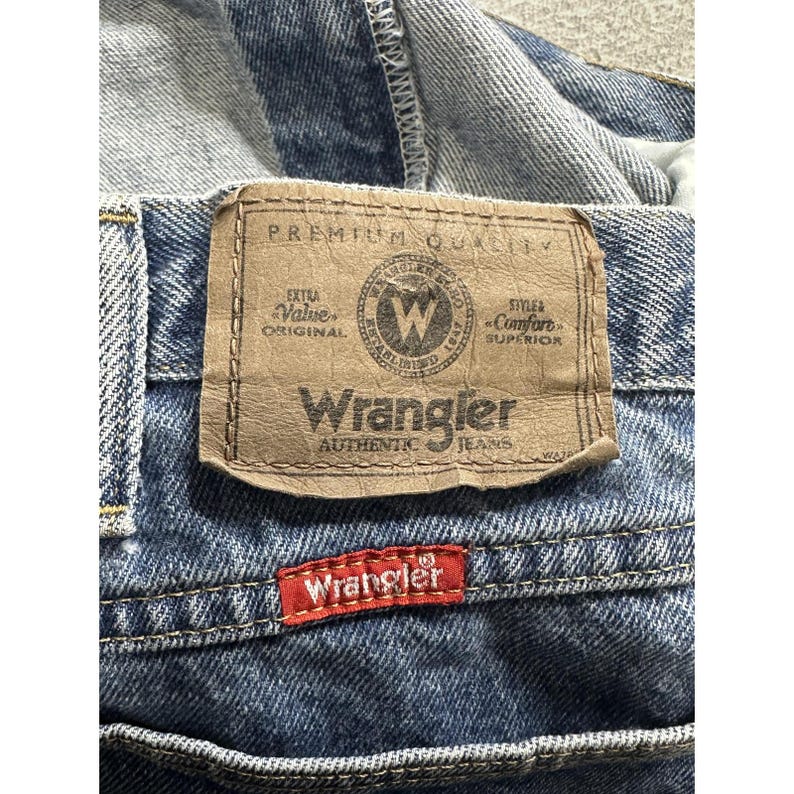 Wrangler Jeans Mens 40x30 Relaxed Fit Straight Leg YKK Zip Vintage Style Denim P image 6