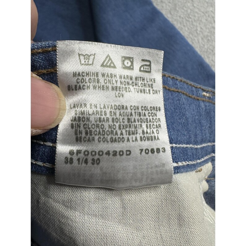 Wrangler Jeans Mens 38x30 Blue Classic Fit Straight Leg Denim Zip Fly Pants image 3