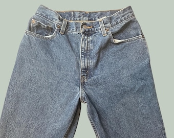 Vintage Levi's 550 Jeans Womens 8 MIS L Relaxed Tapered Blue Medium Wash Denim