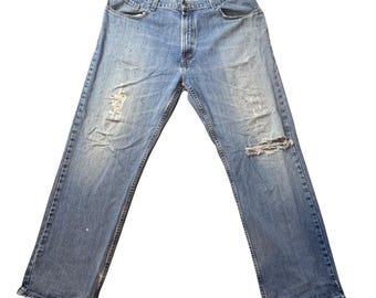 Vintage Levi's Jeans Mens 37x28 Blue Relaxed Straight Distressed Denim Pants Y2K