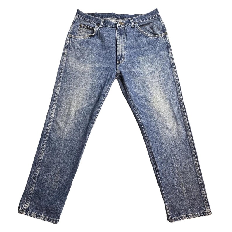 VTG Wrangler Authentic Straight Jeans Mens 34x28 Medium Wash Blue Denim Casual image 2