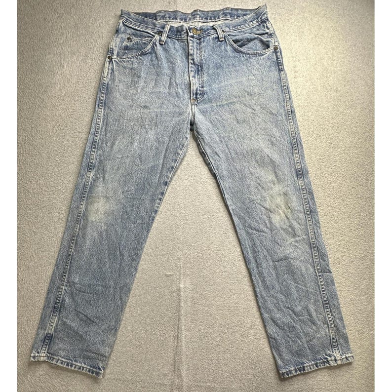 VTG Wrangler Jeans Mens 34x29 Blue Light Wash Denim 06501DS Straight Leg Zip Fly image 4