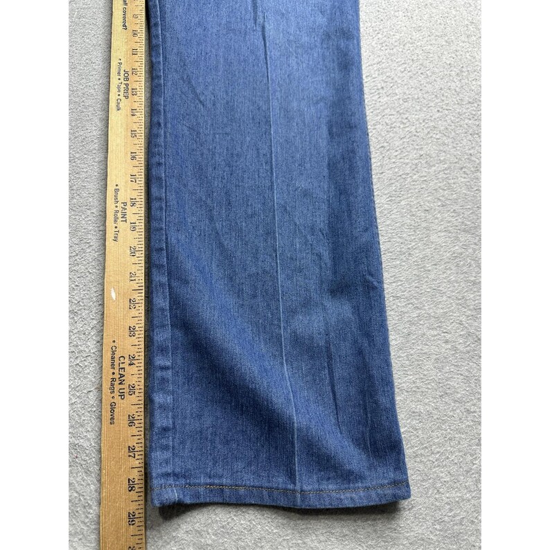 Wrangler Jeans Mens 38x30 Blue Classic Fit Straight Leg Denim Zip Fly Pants image 12