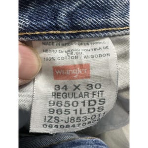 Wrangler Jeans Mens 32x28 Blue Regular Fit Straight Leg Faded Distressed 96501DS image 2