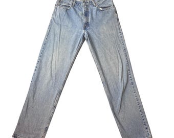 Vintage Levi's Jeans 550 Mens 34x34 Blue Relaxed Light Wash Denim Straight Leg