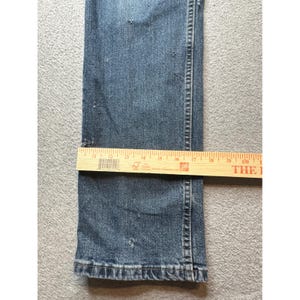 Wrangler Relaxed Fit Mens Jeans 32x32 (30x31) Blue Denim Distressed 10MGW25RI image 17
