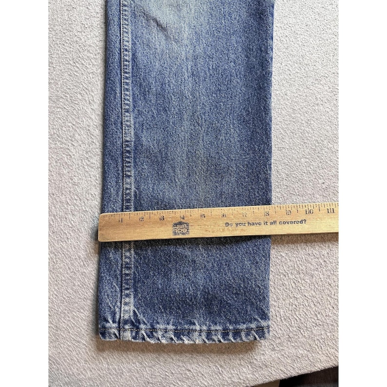 VTG Wrangler Authentic Straight Jeans Mens 34x28 Medium Wash Blue Denim Casual image 4