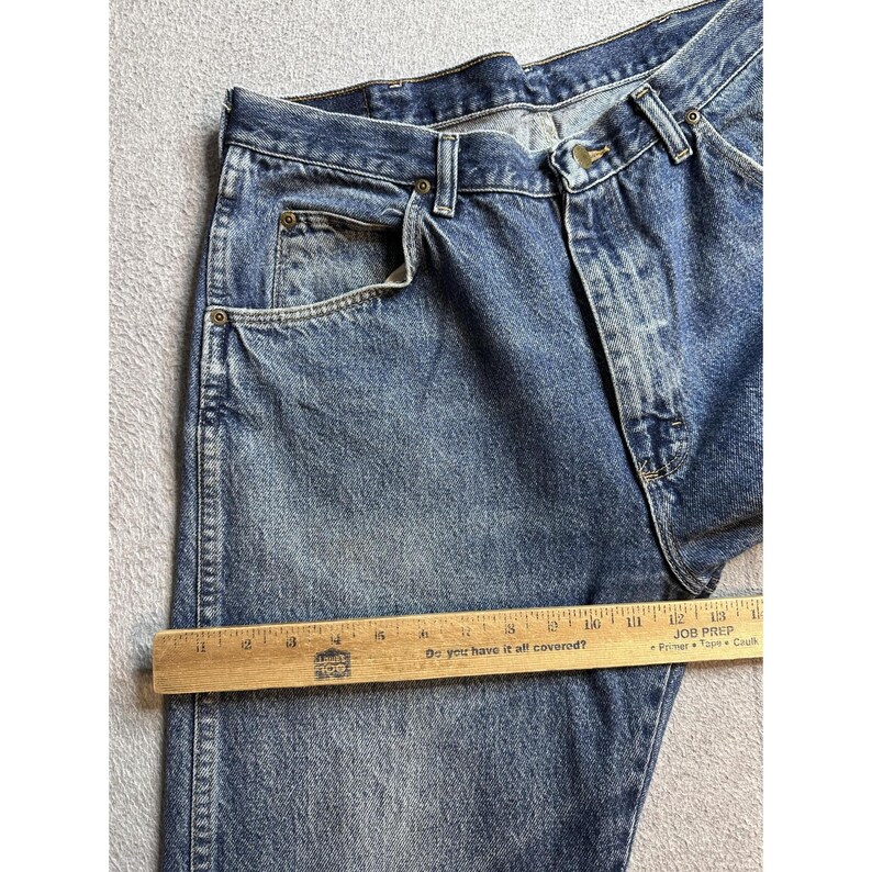 VTG Wrangler Authentic Straight Jeans Mens 34x28 Medium Wash Blue Denim Casual image 5