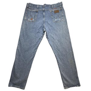 Wrangler Jeans Mens 38x32 (37x30) Blue Relaxed Straight Leg Fit 3MWZGK Denim image 1