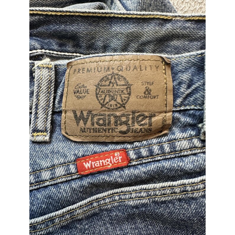 VTG Wrangler Jeans Mens 36X30 Blue Denim Straight Leg Distressed Workwear YKK image 3
