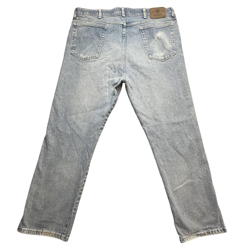 Wrangler Jeans Mens 36x30(37x29) Light Wash Blue Denim Straight Leg Relaxed Fit image 1