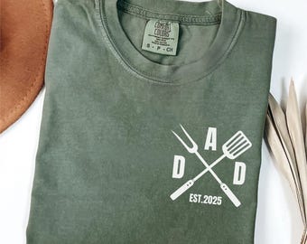 Camiseta personalizada con colores cómodos para papá, camiseta de maestro de la parrilla, año EST, regalo del Día del Padre, camiseta divertida para papá, camiseta para papá, camiseta para abuelo, camiseta para nuevo papá