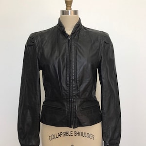 Vintage 80s Black leather jacket short size small 6