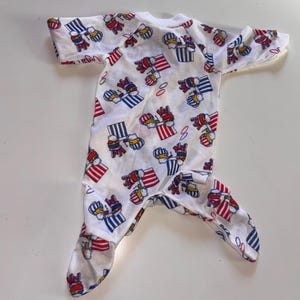 vtg kids 80s BABY HAMSTER ONESIE vintage newborn all over print bodysuit snap up one piece infant retro teddy bears pop art cute unisex kids