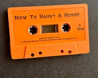 Vtg 90s HALLOWEEN CASSETTE TAPE / How to Haunt a House