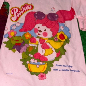 vtg kids 80s POOCHIE SLEEPING GOWN // size 2/3 T toddler bright pink pastel cute puppy dog retro cartoon pop art novelty kids pajamas easter