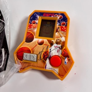 vtg 2003 MCDONALDS ELECTRONIC GAMES / vintage y2k happy meal hand held sports game basketball tennis retro sealed set of 3 instructions toys