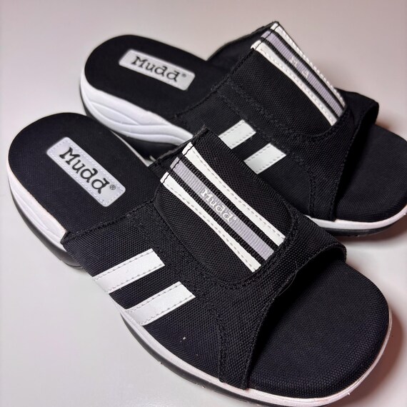 Vtg 90s Chunky Platform Sandals: Vintage Striped Slip Ons  display picture 1