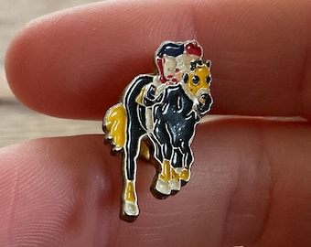 Vintage Jockey Horse Racing Pin 1980s 1990s | Equestrian Brooch | Racehorse Lapel Pin | Hippodrome Collectible | Horse Lover Gift