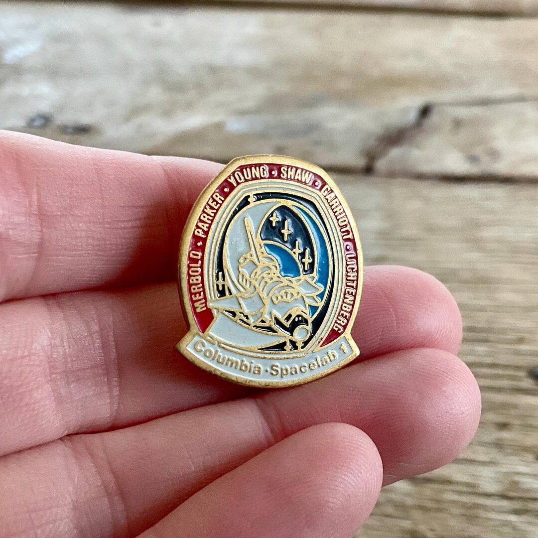 Sts Service Pin Vintage NASA STS-9 Columbia Spacelab-1 Enamel Pin – 1983 Space Shuttle ...