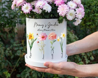 Personalized Grandma's Garden Gift For Mother's Day, Birth Month Flower Pot  with Grandkids Name, Custom Indoor/Outdoor Plant Pot, Mom Gifts